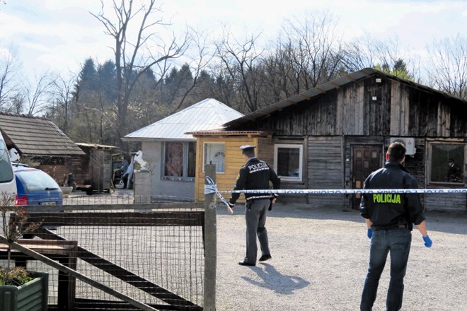 V streljanju 20. marca v romskem naselju Žabjak je bila hudo ranjena 21-letna Saša Šarkezi.