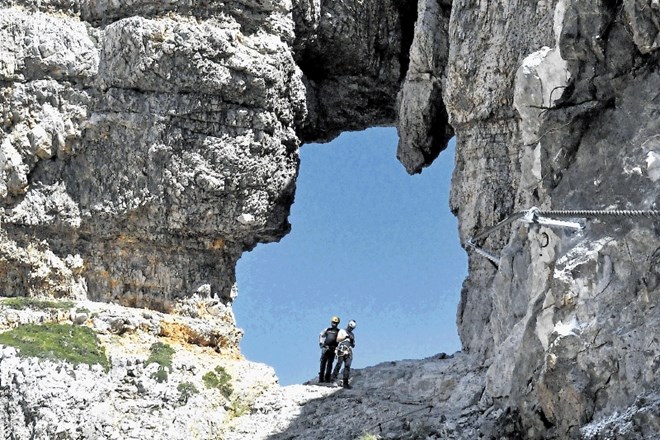 Prestreljeniško okno je na Kaninu ena najbolj obiskanih točk turistov.