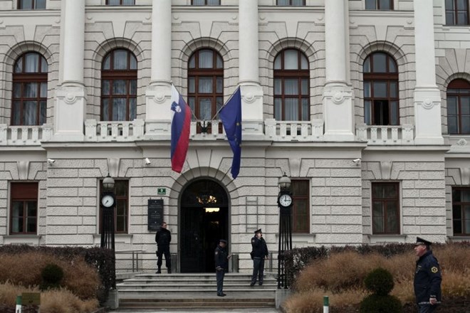 Šketa zaradi zadeve Janković  v nadzor državnotožilske uprave
