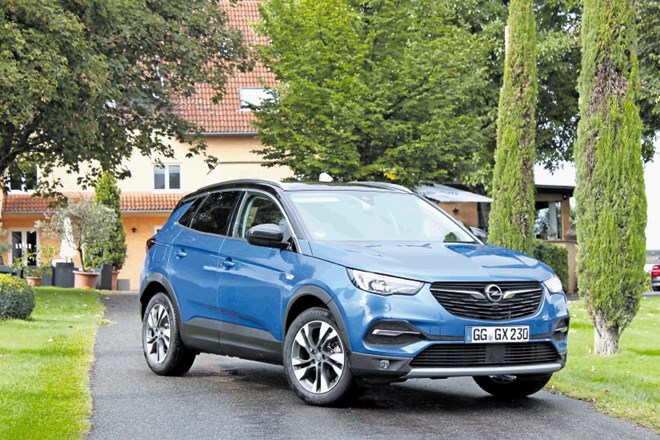 Opel grandland X: Priljubljen stari simbol dobiva nove povezave 