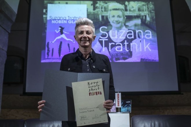 Novo mesto short: nagrada v roke Suzani Tratnik za knjigo  Noben glas