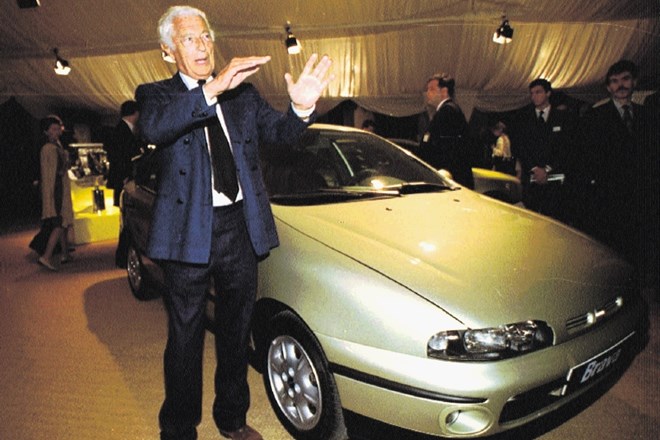 Leta 1995 sta na cesto zapeljala nova fiat bravo in brava, ena zadnjih novih avtov, ko je bil Gianni Agnelli še prvi mož...