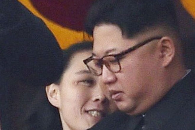 S starejšim bratom Kim Jong Unom.