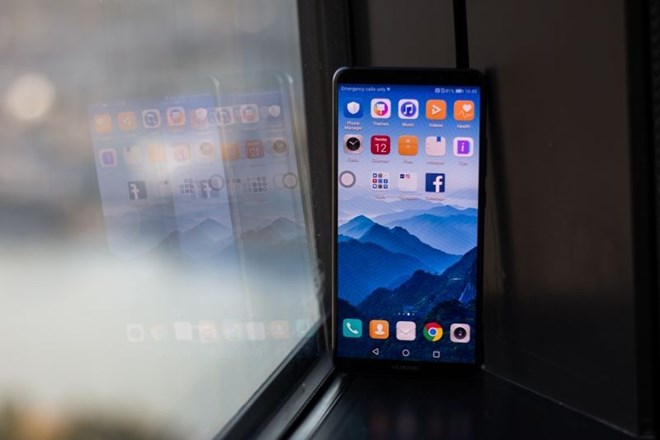 Mate 10 Pro: Huawei s tem telefonom nad Samsung in Apple
