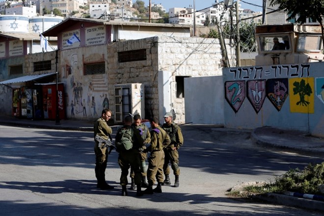 Izraelski vojaki v vojaškem taboru v mestu Hebron na Zahodnem bregu.