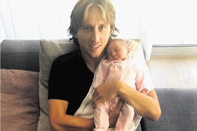 Hrvaški nogometaš Luka Modrić je dobil tretjega otroka, hčer  Sofijo.