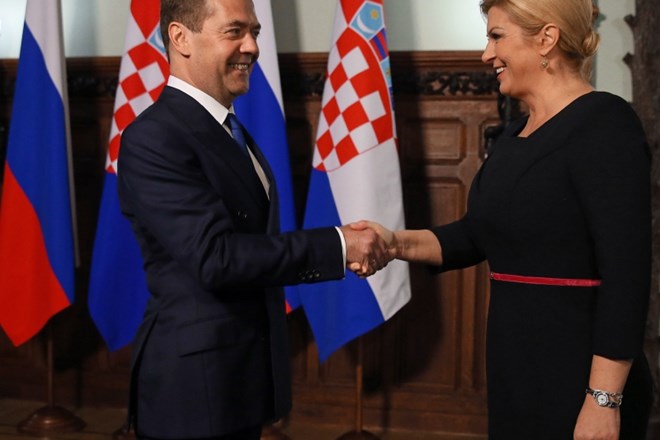 Hrvaška predsednica Kolinda Grabar-Kitarović se je srečala tudi z ruskim predsednikom vlade Dimitrijem Medvedjevom.