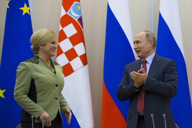 Ruski predsednik Vladimir Putin in hrvaška predsednica Kolinda Grabar-Kitarović.
