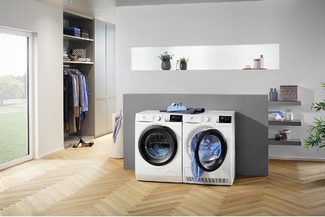 S pralnimi in sušilnimi stroji Electrolux PerfectCare so vaša oblačila v varnih rokah  