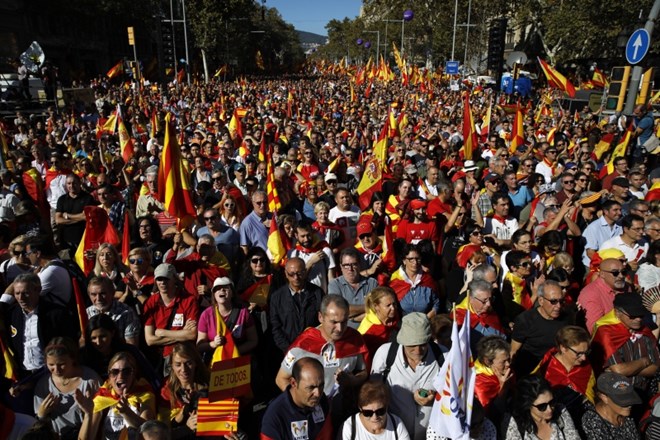  Ulice Barcelone zasedli privrženci enotne Španije