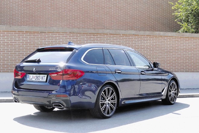 BMW serije 5 touring in volvo V90: Podzavestno predalčkanje se včasih v praksi ne potrdi
