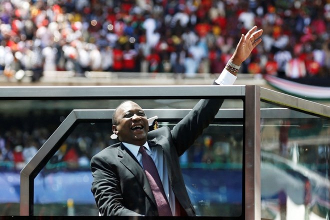 Drugi mandat predsednika Uhuruja Kenyatte, ki med prebivalstvom sproža proteste.