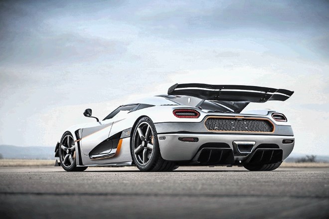 Koenigsegg one:1 do hitrosti 400 kilometrov na uro pospeši v manj kot 20 sekundah.