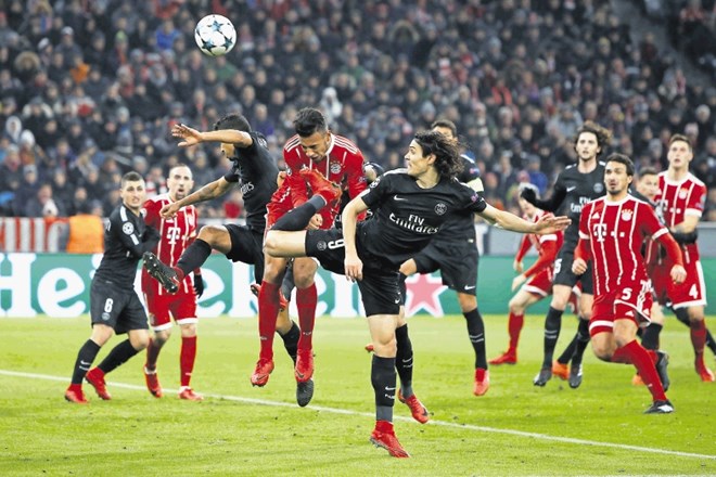 Nogometaši Bayerna so se z zmago s 3:1 maščevali Paris Saint-Germainu za septembrski poraz z 0:3.