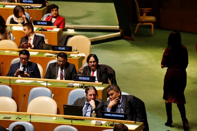 Na nujnem zasedanju ZN so s 128 glasovi za in devetimi proti države članice zavrnile odločitev ZDA o priznanju Jeruzalema kot...