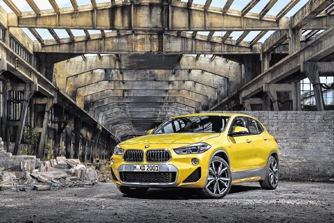 BMW X2 bo privlačnejša kupejevska izvedenka modela X1, od katerega bo nižji in krajši.