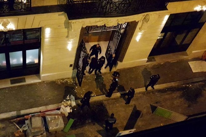 #foto #video Roparji pariškega Ritza so za sabo pustili vrečo draguljev