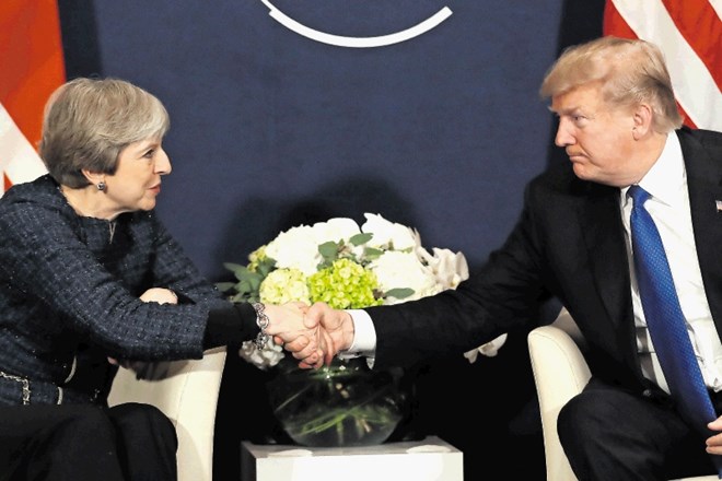 Britanska premierka Theresa May je včeraj v Davosu britanskim medijem dejala, da je zgrožena nad poročili o dogajanjih na...