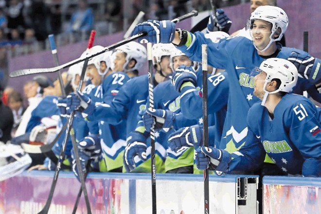 Slovenski hokejisti bodo drugič zapored nastopili na olimpijskih igrah, ki bodo tokrat prvič po letu 1994 minile brez...