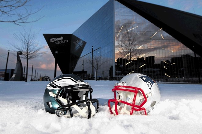 V Minneapolisu je vse pripravljeno za enega največjih športnih dogodkov leta Super Bowl, na katerem se bosta na stadionu U....