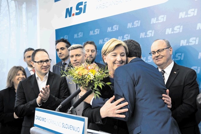 Ljudmila Novak je vodenje stranke najprej ponudila starejšemu Jožetu Horvatu (na fotografiji desno), vendar je ta povabilo...