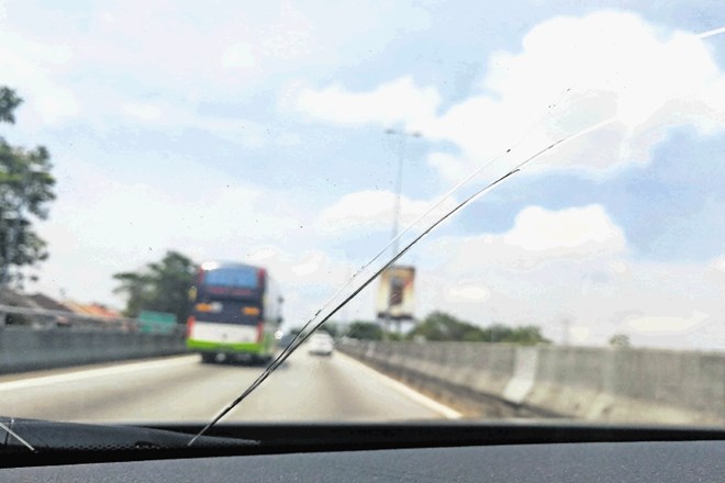 Steklene površine na avtomobilih: čeprav deluje krhko, je za varnost ključno