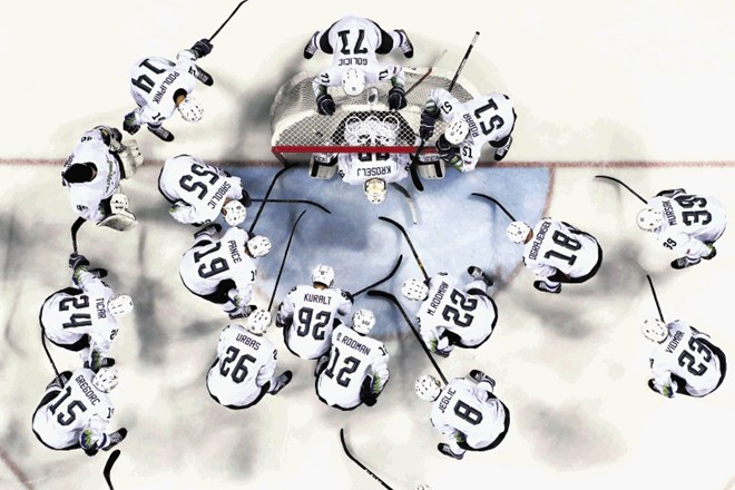 Hokejski svet po štirih letih znova razpravlja o slovenskem čudežu na ledu.
