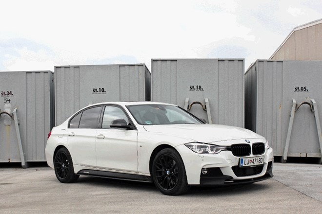 Tokratni testni različici BMW serije 3 (levo) in lexusa IS sta primerka, ki prepričujeta z različnimi aduti – prvi s...