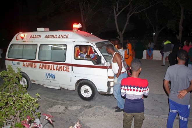 Število žrtev petkovega napada v Mogadišu naraslo na 38