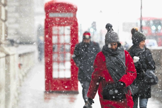 Izjemen mraz in sneg ta teden pričakujejo tudi po vsej Veliki Britaniji.  V Londonu so dežja vajeni, malo manj pa snežnih...