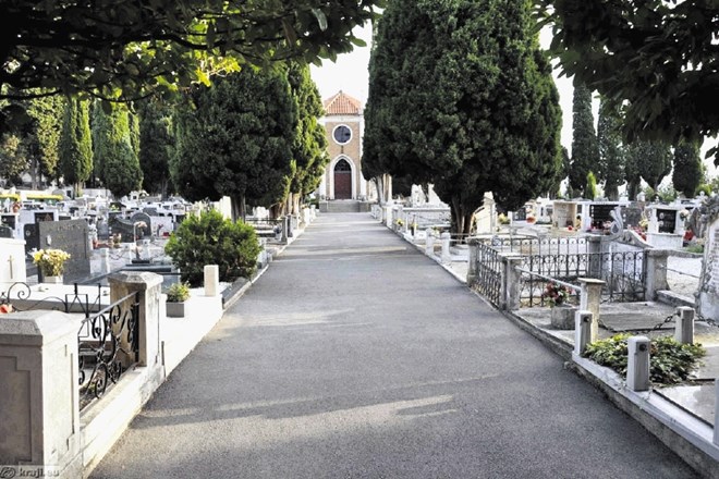 S spomeniško zaščito želijo ohraniti avtentično podobo pokopališča.