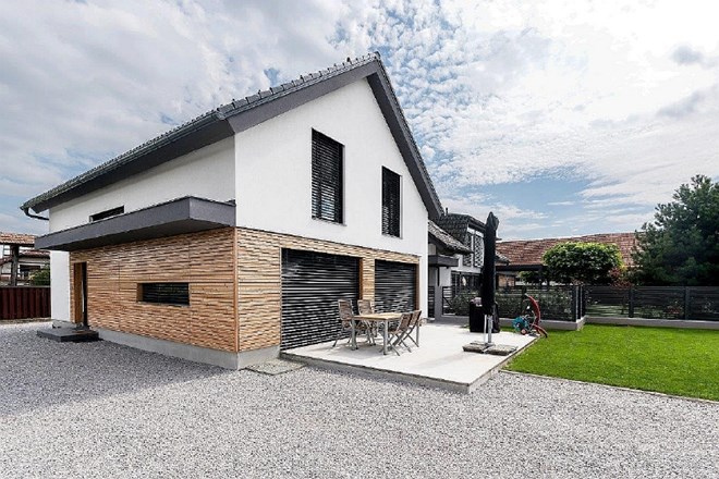 Jelovica postala edini slovenski proizvajalec lesenih hiš s certifikatom PEFC  
