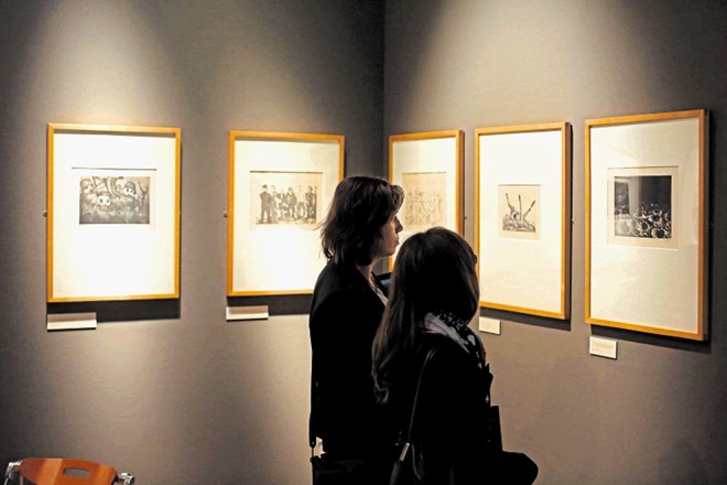 Otto Dix je znal z menjavami temnih in svetlih delov v grafiki poudariti izraznost podob strahot vojne.