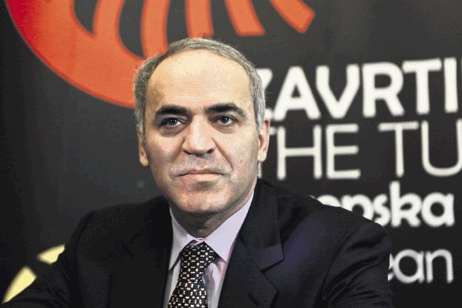 K bojkotu svetovnega prvenstva poziva tudi Gari Kasparov.