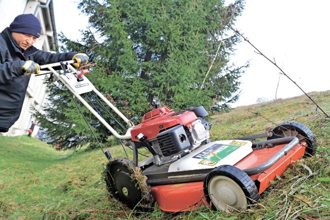 V ponudbi kosilnic Orec imajo trikolesne, štirikolesne in specialne traktorje.