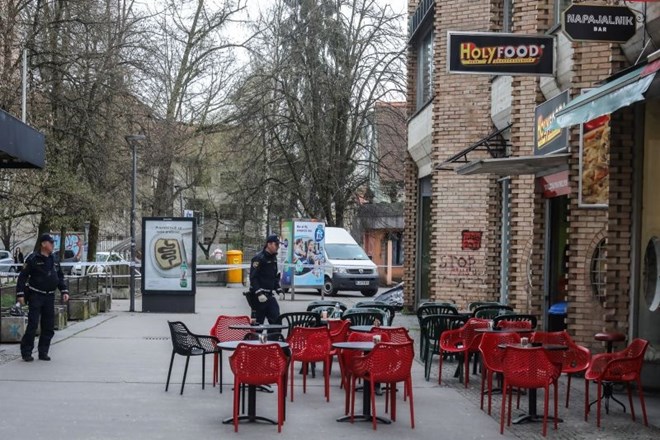 Poskus uboja na Igriški v Ljubljani: življenje 18-letnika je ogroženo, 21-letnega napadalca prijeli