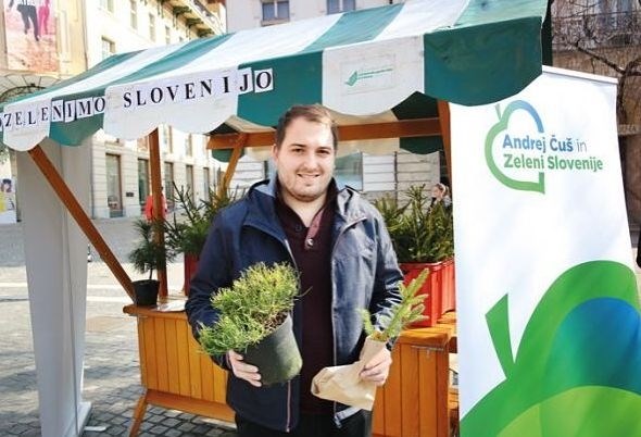 Nekdanji poslanec SDS, ki se je po vmesnem obdobju samostojnosti nedavno priključil Zelenim Slovenije, se je že dobro...