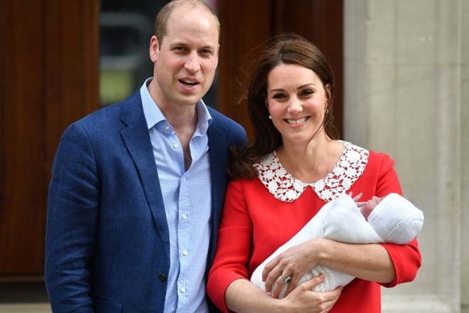 Princ William, vojvodinja Kate in novorojenec.
