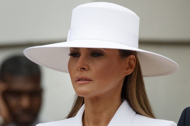 Melania Trump je presenetila z velikim klobukom.
