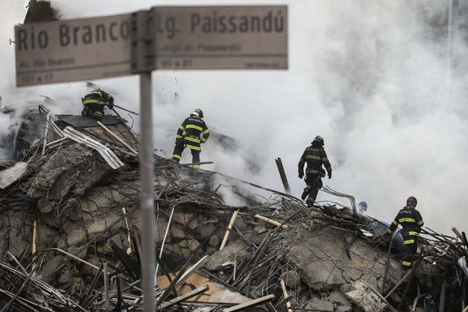 #foto V Sao Paulu po požaru stolpnice pogrešajo 44 ljudi 
