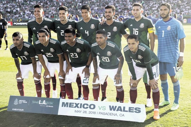 Reprezentanca Mehike, v kateri je 16 igralcev s prvenstva pred štirimi leti v Braziliji,  pred nastopom v Rusiji veliko...