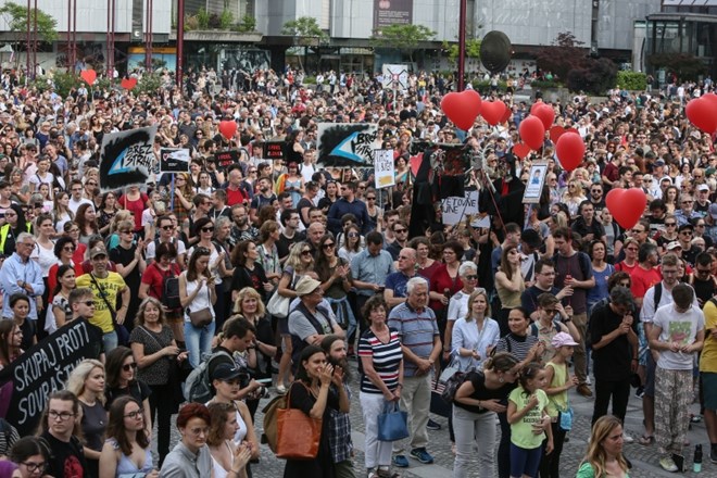 #video #foto Na Trgu republike proti politiki sovraštva