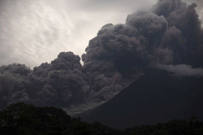 Po podatkih lokalnih strokovnjakov je to največji izbruh vulkana od leta 1974.