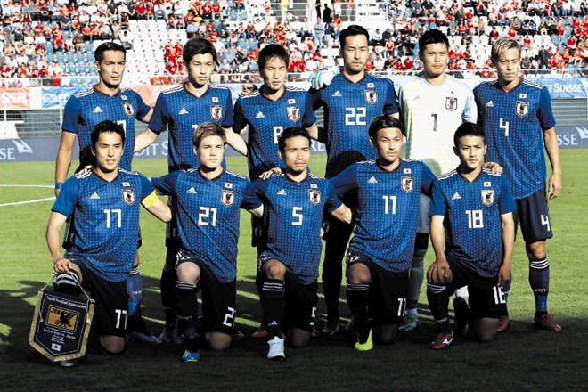 Japonska je pod vodstvom novega selektorja Akire Nišina izgubila obe pripravljalni tekmi proti Gani (0:2) in Švici (0:2).