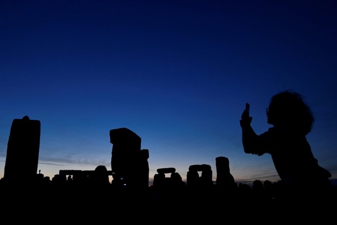 #foto #video Najdaljši dan v letu na Stonehengeu 