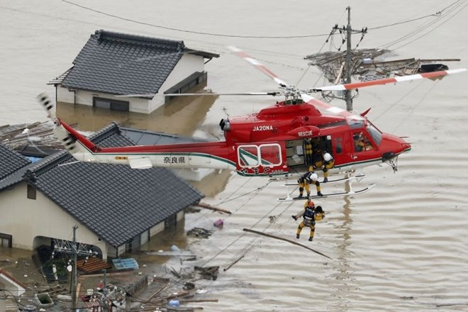 Obilno deževje na Japonskem zahtevalo številne smrtne žrtve 