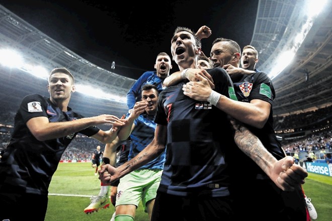 Hrvaška nogometna reprezentanca se bo v velikem finalu pomerila s Francijo.