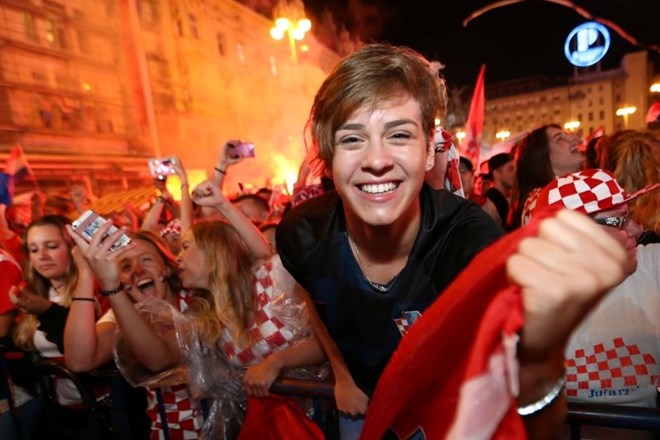 #odzivi Hrvaška gori: Ko igrajo Dalićevi fantje, Hrvati dvigujejo denar, kot da jutri ne obstaja