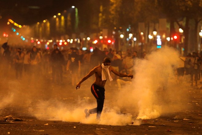 #foto #video Izgredi pokvarili epsko slavje na francoskih ulicah