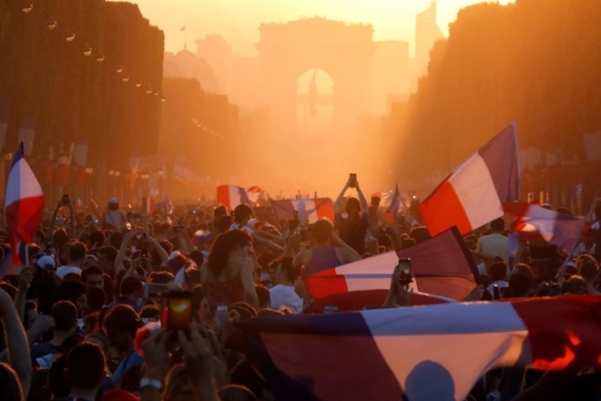 #foto #video Izgredi pokvarili epsko slavje na francoskih ulicah